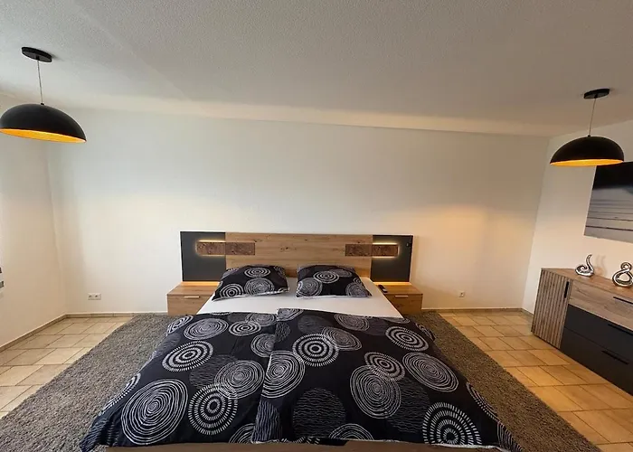 Апартаменты Modernes Serviced - Franken Idyll Pfofeld